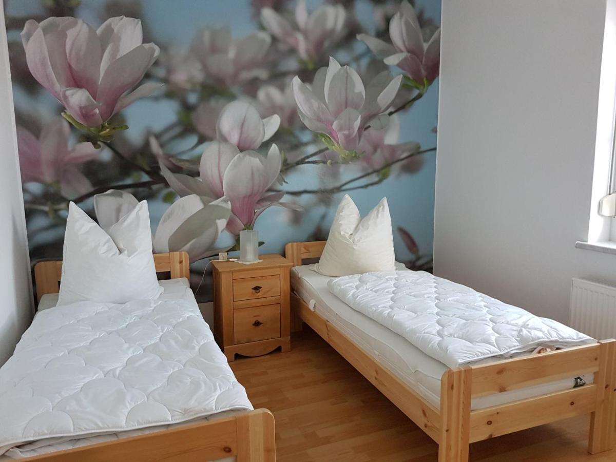 Ferienwohnung Am Viaduktweg Familie Roman Langenleuba-Niederhain Esterno foto